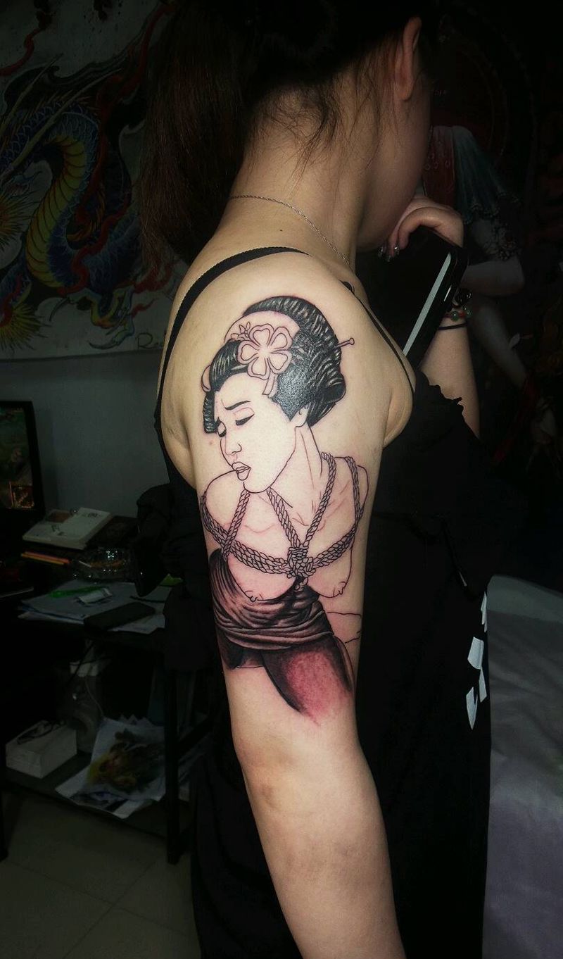 艺姬 未完成纹身图片_手臂欧美传统人物艺姬纹身图案