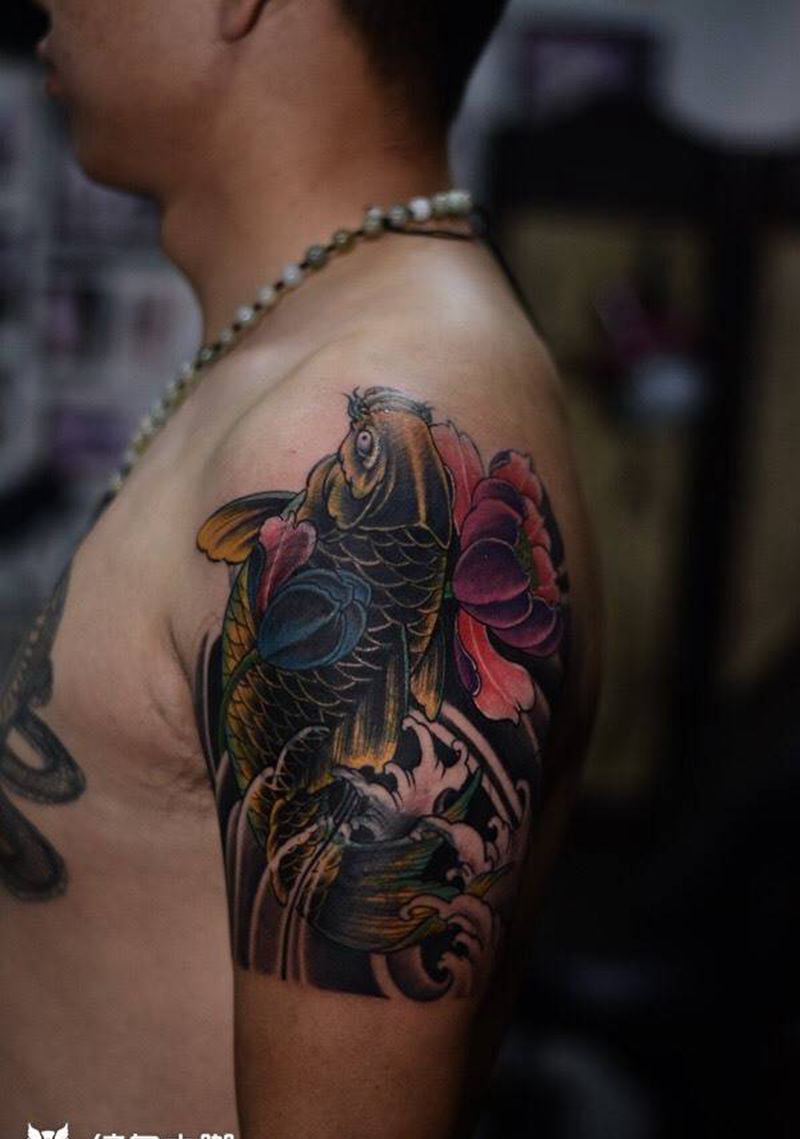 鱼盖盖纹身图片