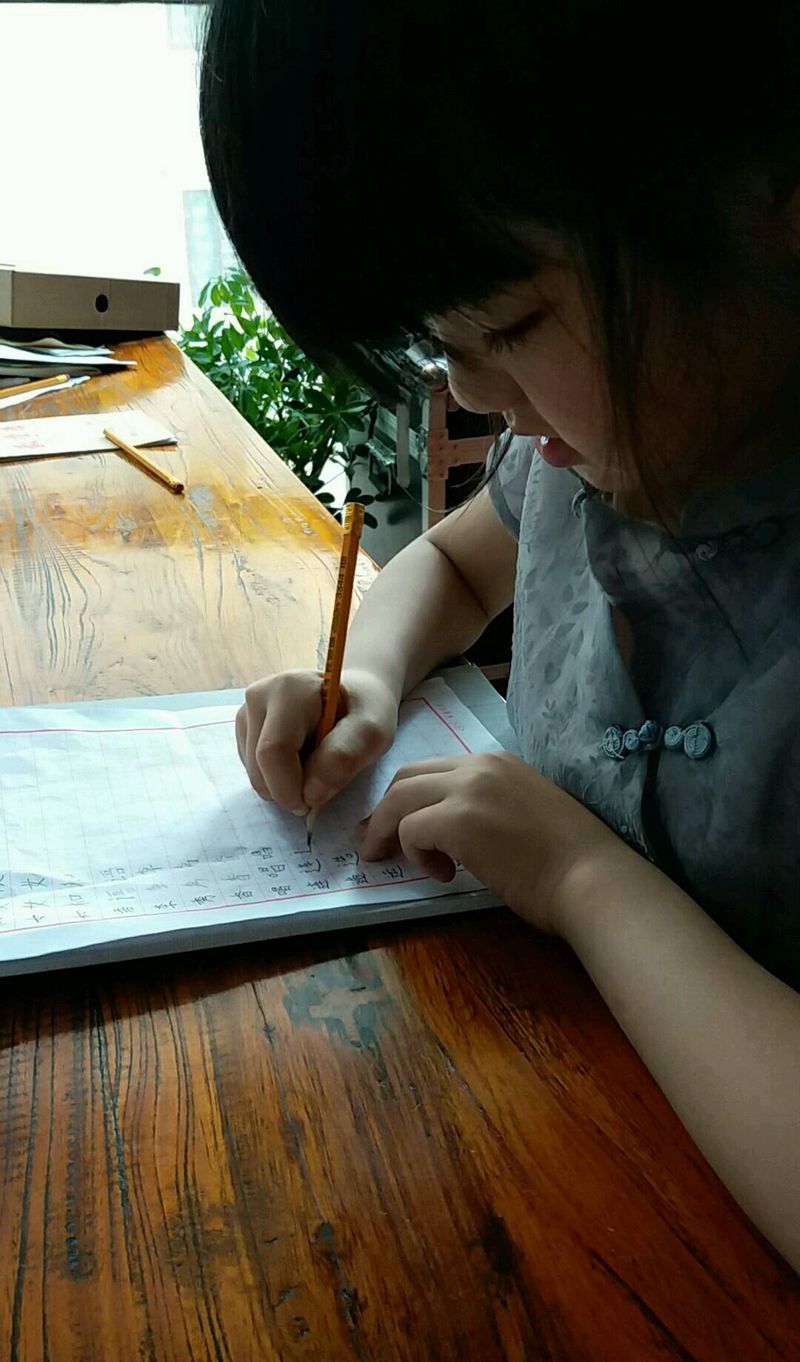 写作业纹身图片