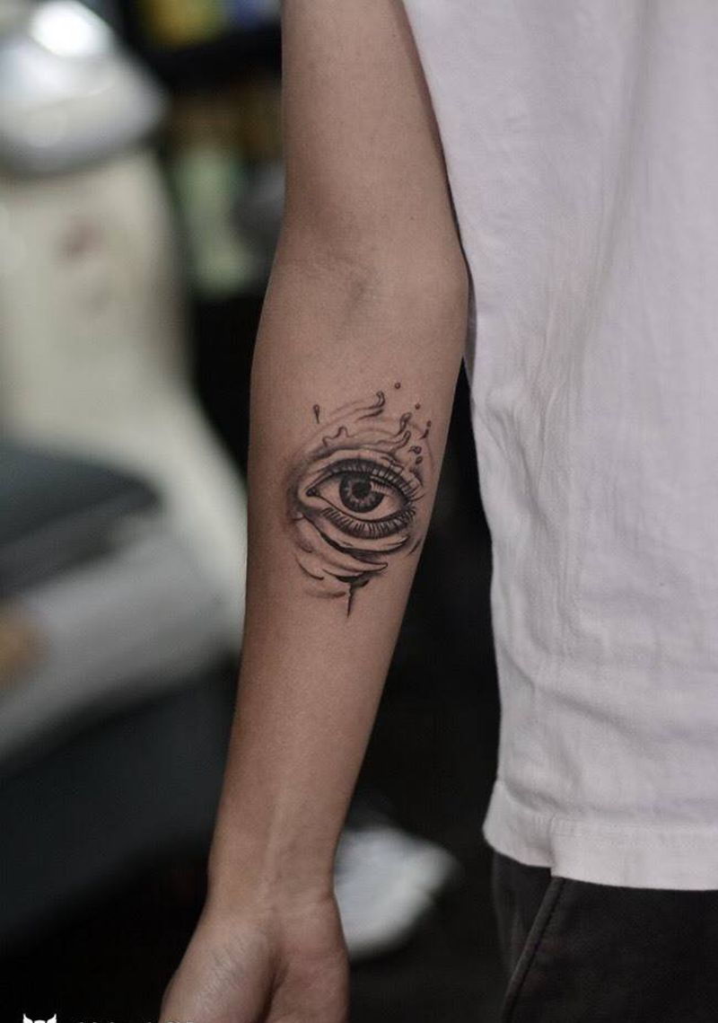 眼睛纹身图片