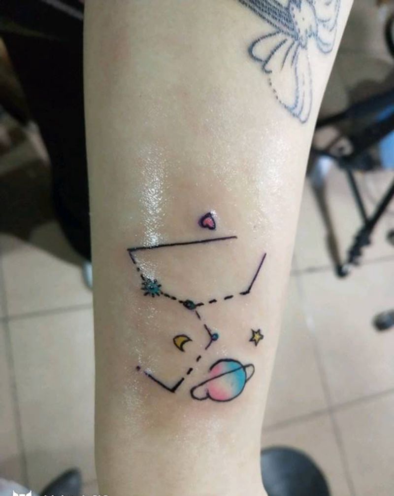 狮子座小清新纹身图片_手臂水彩纹身图案