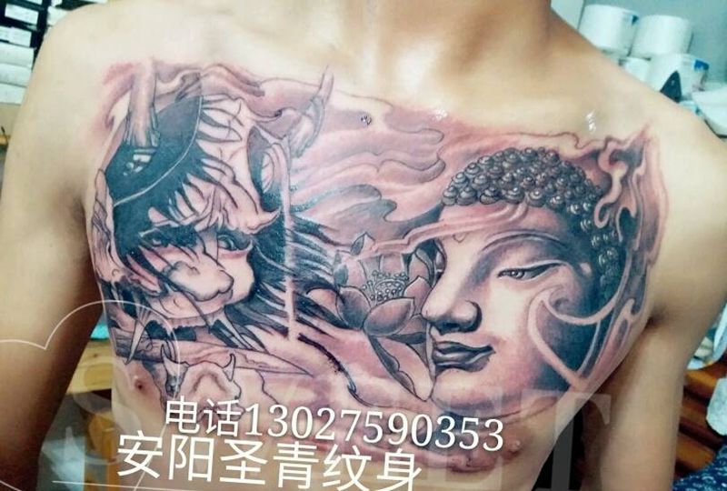 花胸完成纹身图片