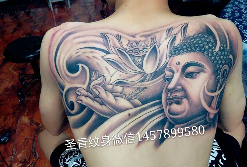 后背佛完成，喜欢的约我微信，纹身图片