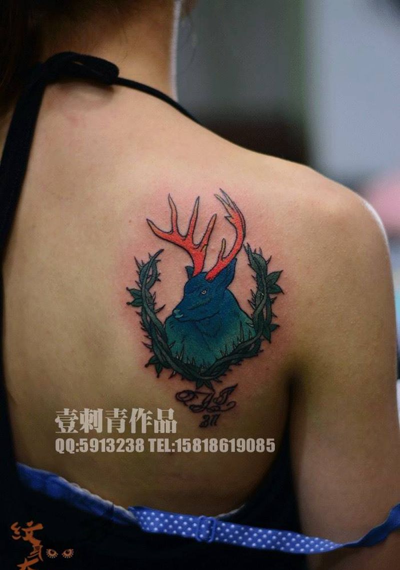 欧美鹿纹身纹身图片_成品肩部欧美纹身图案
