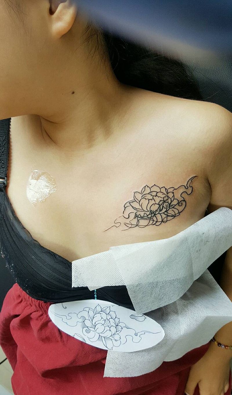 遮盖前纹身图片_肩部胸部腹部腰部臀部传统清新植物原创花纹身图案