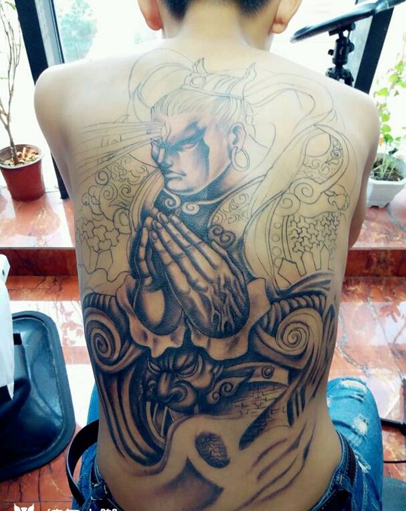 明天继续完成纹身图片