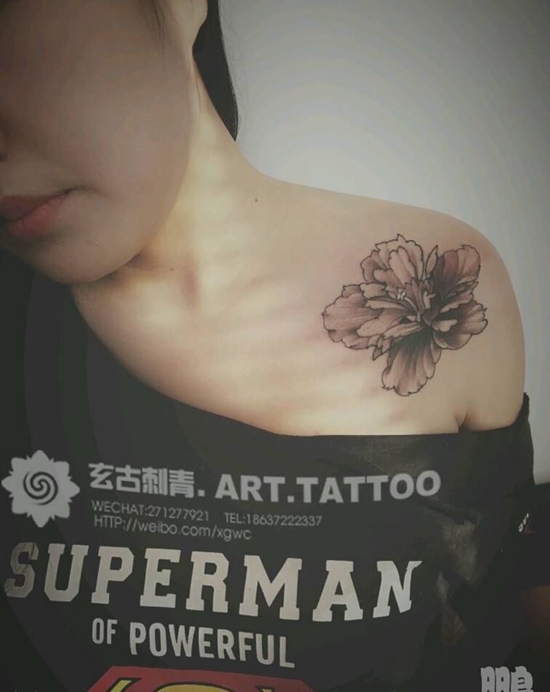 木槿花纹身图片_肩部欧美传统清新写实植物成品纹身图案