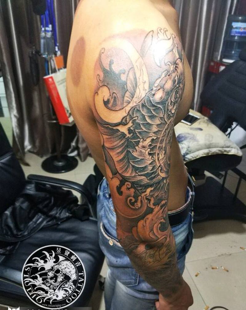 花臂纹身图片_手臂腿部老传统新传统花臂纹身图案