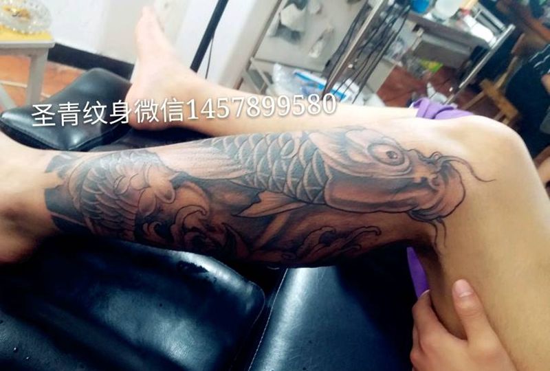 小腿鱼完成喜欢的约起我微信14纹身图片