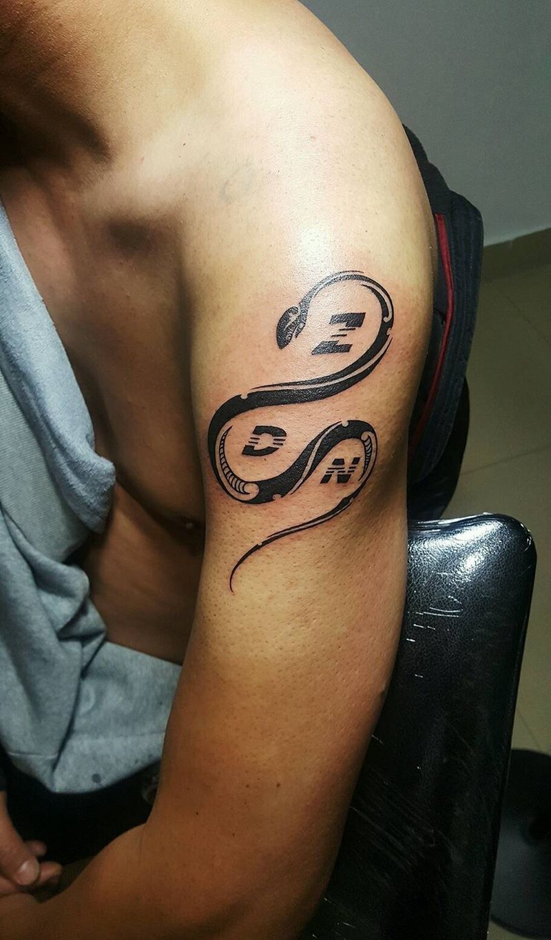 蛇 图腾纹身图片_肩部手臂欧美传统清新动物图腾原创蛇成品纹身图案