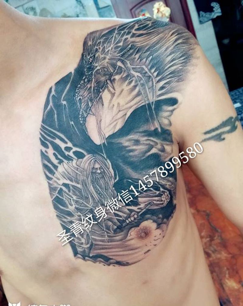 胸口完成纹身图片