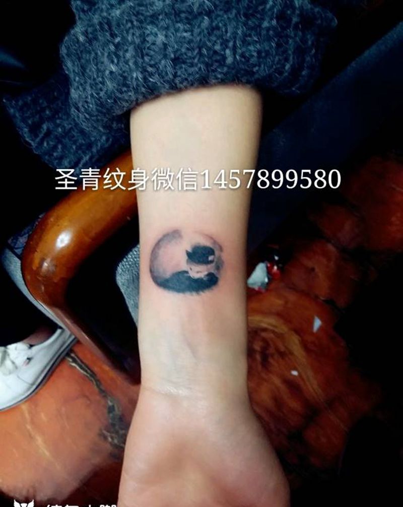小可爱完成纹身图片
