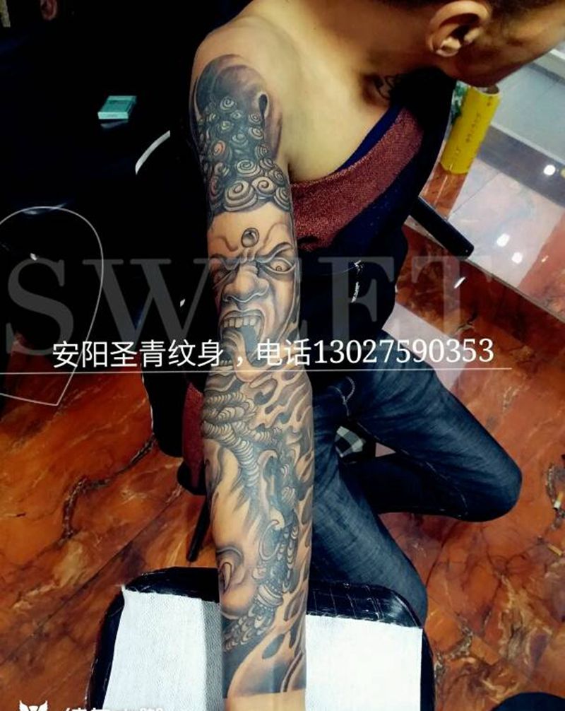 花臂完成纹身图片