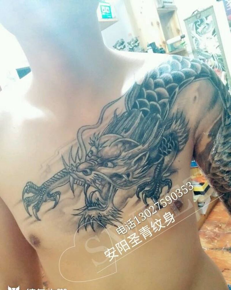 过肩龙完成纹身图片