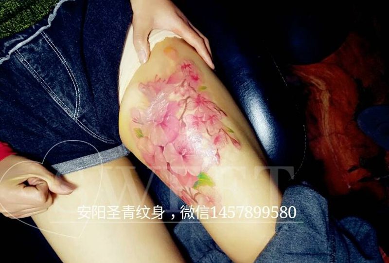 遮盖大腿疤痕完成，纹身图片