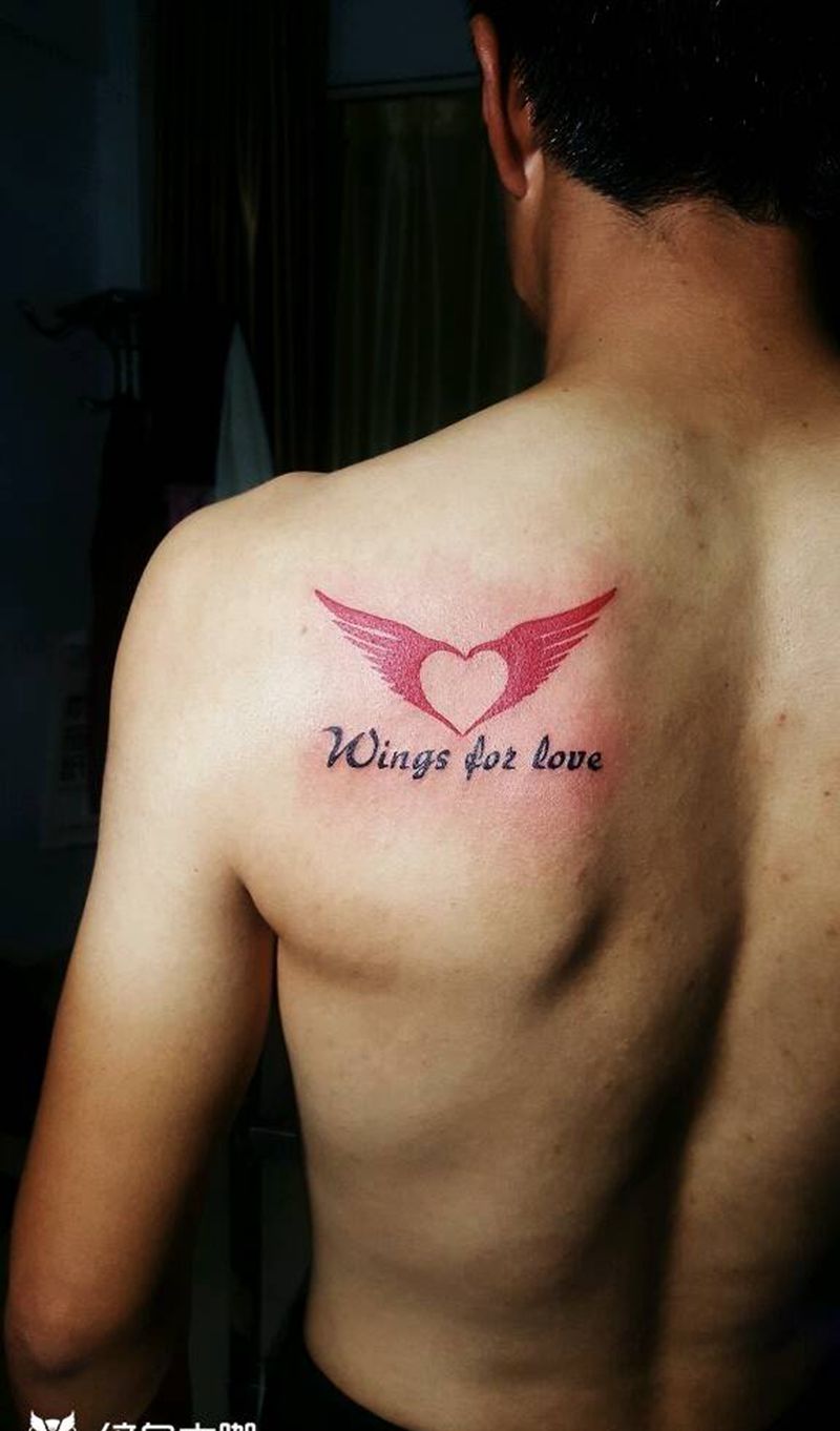 翅膀纹身图片_肩部胸部腹部腰部背部臀部欧美清新原创成品纹身图案