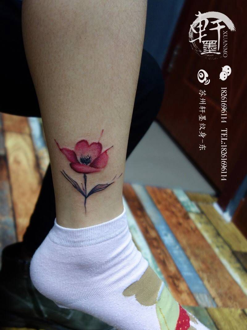 水彩花纹身图片