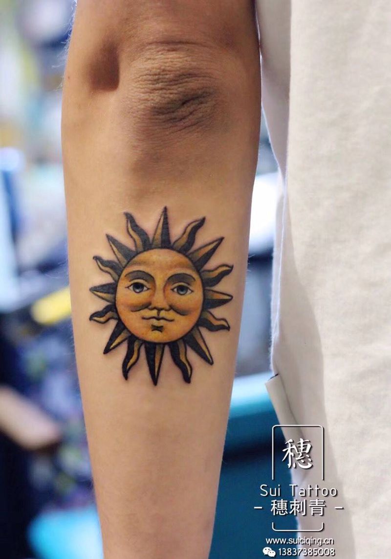 太阳纹身图片