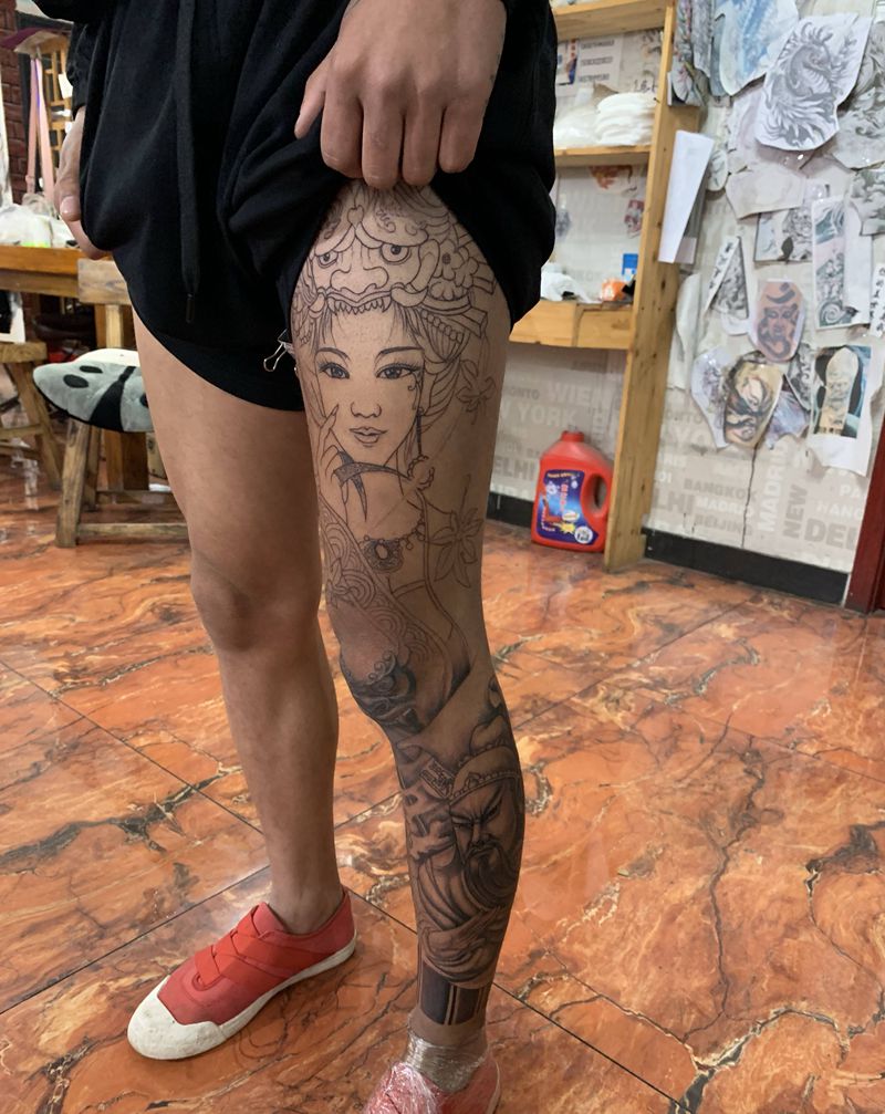 继续完成纹身图片_腿部纹身图案