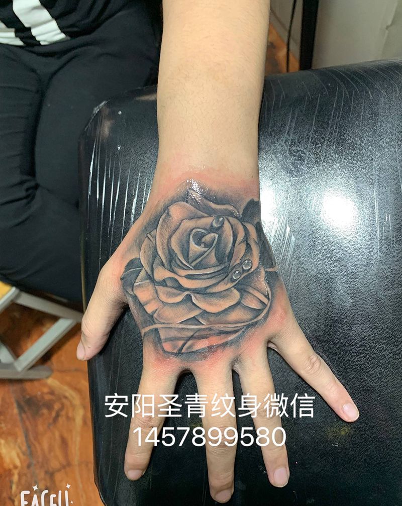 完成纹身图片_手部纹身图案