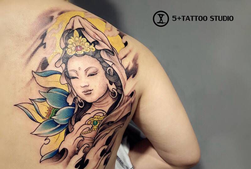 南无观世音菩萨纹身图片_背部新传统纹身图案