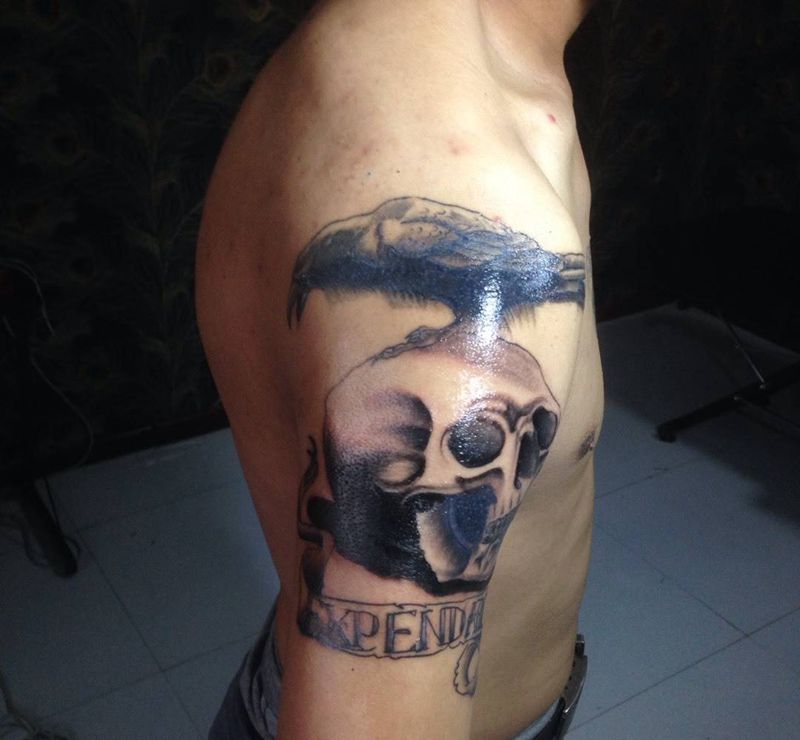 敢死队完成，局部恢复中！我将给敌人带来死亡，永远站在敌人头上！纹身图片_手臂纹身图案