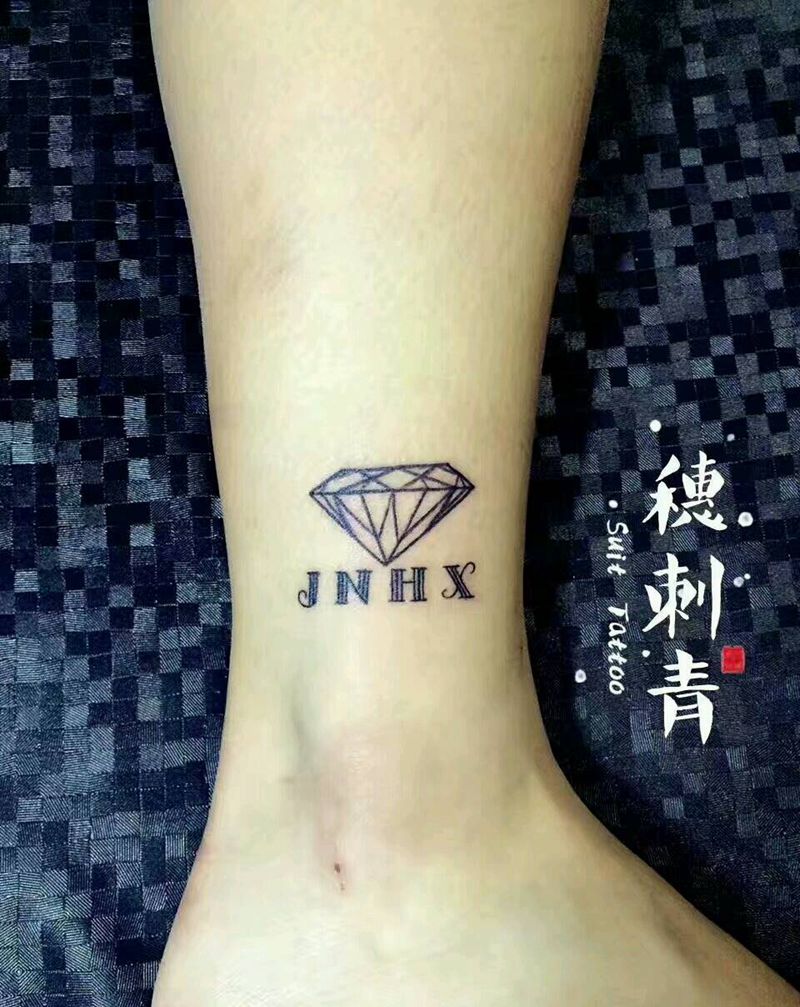 小钻石纹身图片