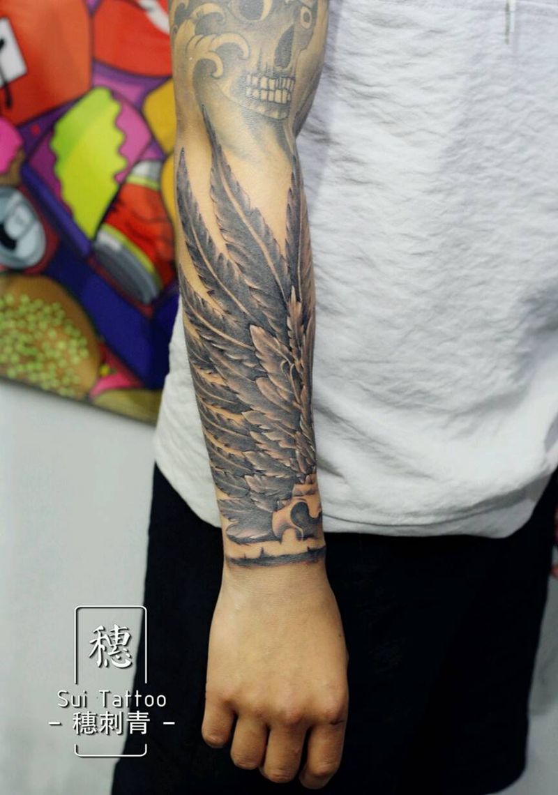 小翅膀纹身图片