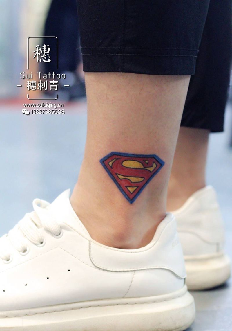 超人奶爸纹身图片