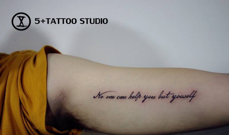 小字母纹身图片