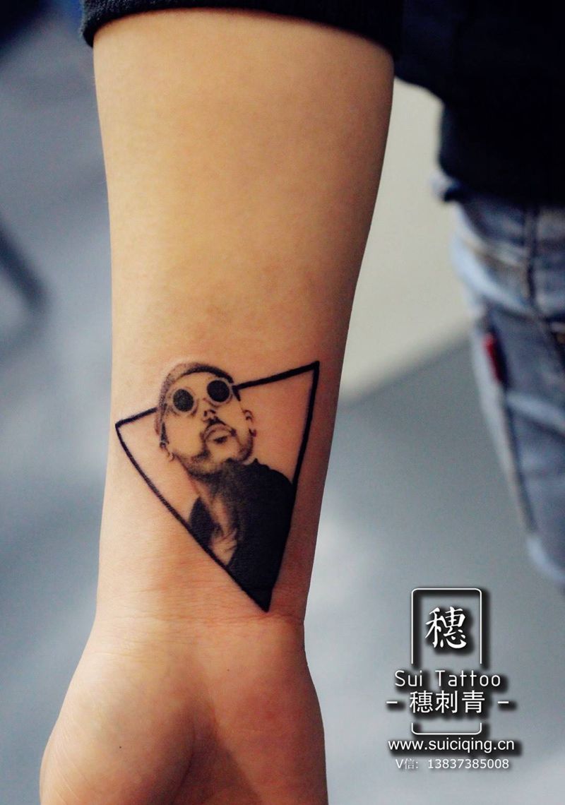 让·雷诺纹身图片