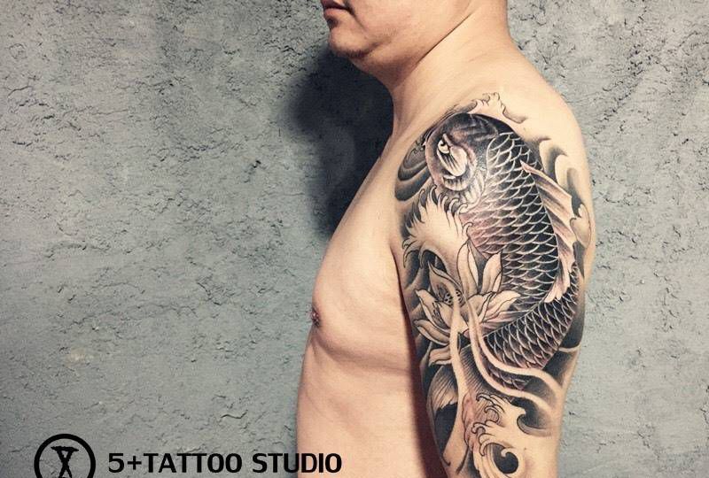 一条大鱼，客户带图纹身图片