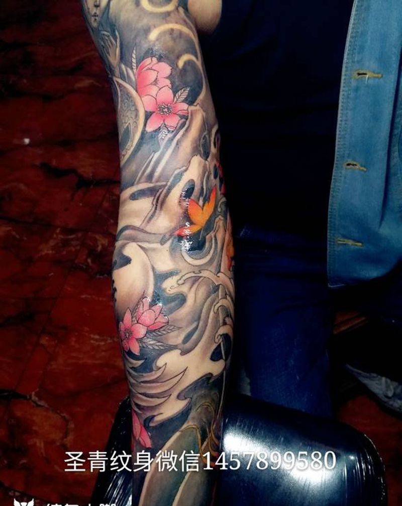 花臂完成纹身图片