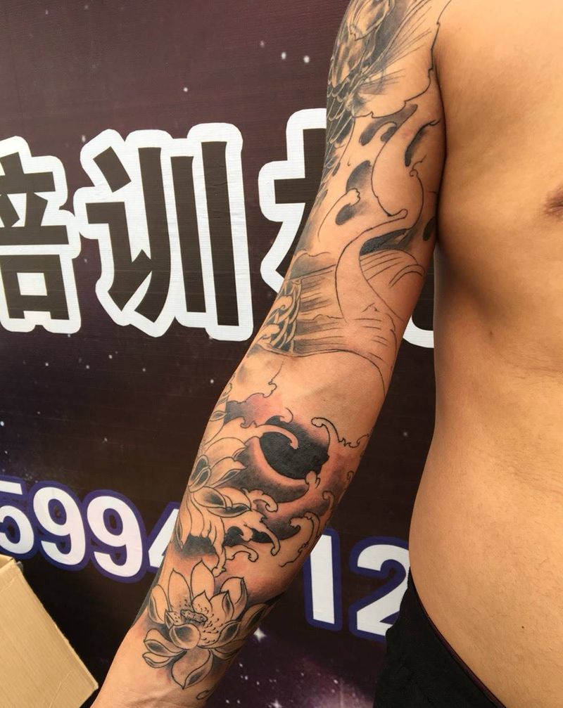 遮盖花臂纹身图片