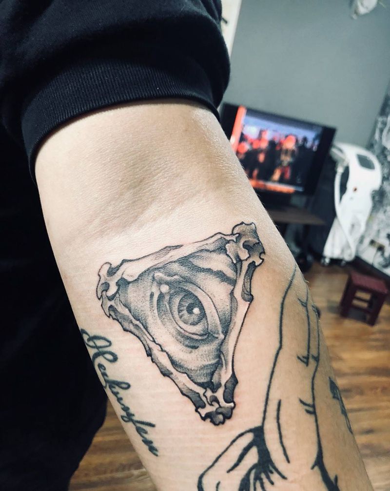 上帝之眼纹身图片