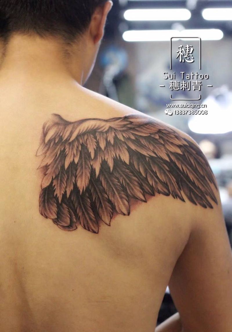 翅膀纹身图片