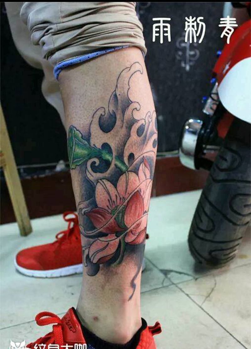 荷花包小腿纹身图片_腿部传统原创成品手稿纹身图案