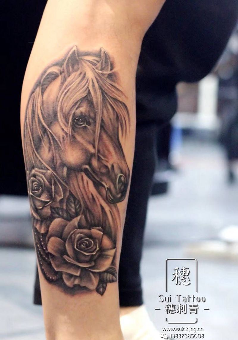 大马！纹身图片