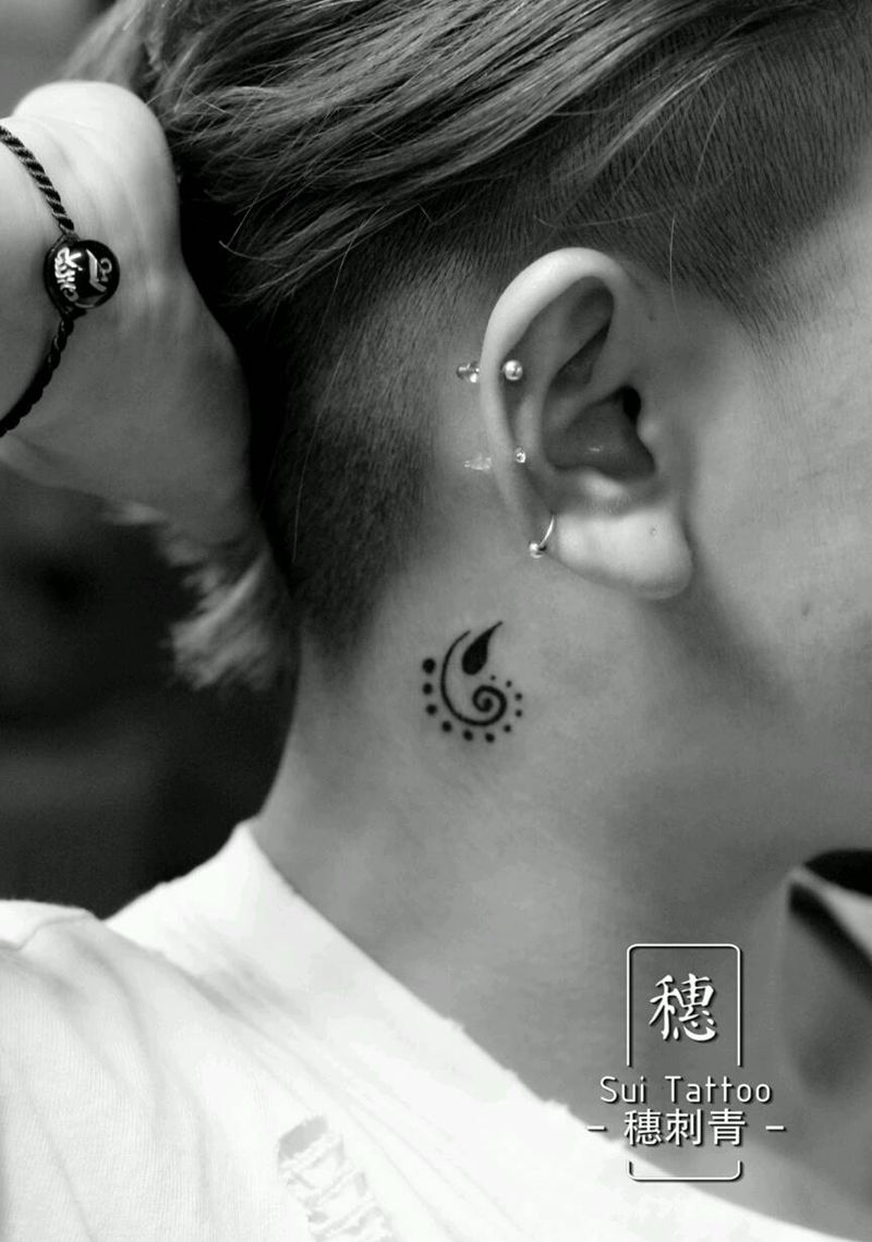 小水滴纹身图片