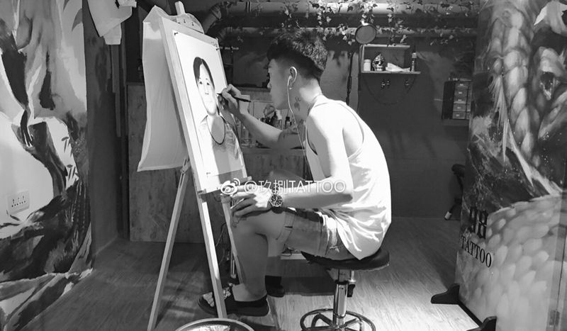 忙里偷闲 画会儿 〔话说 我好像没画过肖像〕