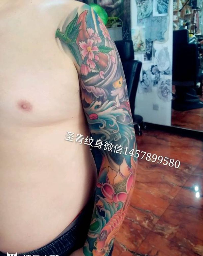 彩色花臂完成，喜欢的约我纹身图片