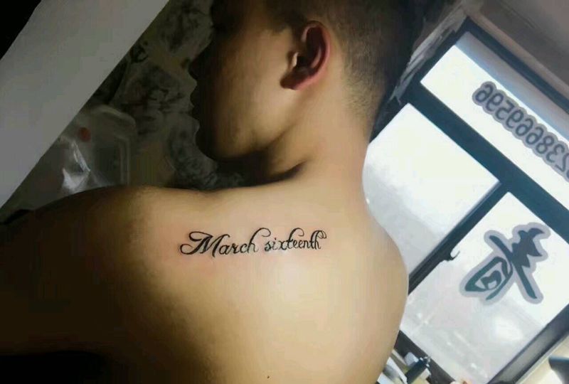 小字母纹身图片