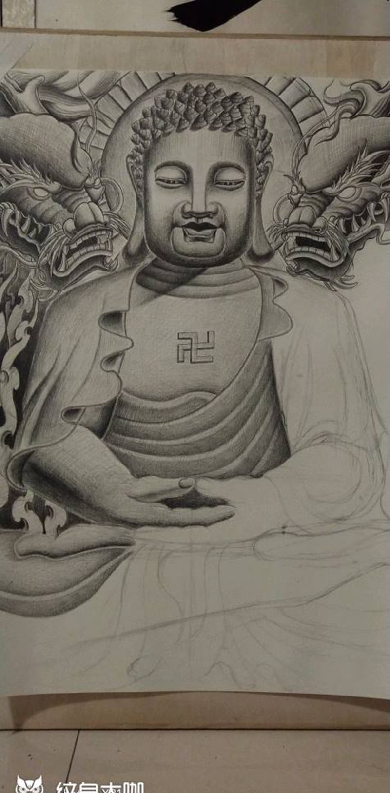 未完……纹身图片_背部纹身图案