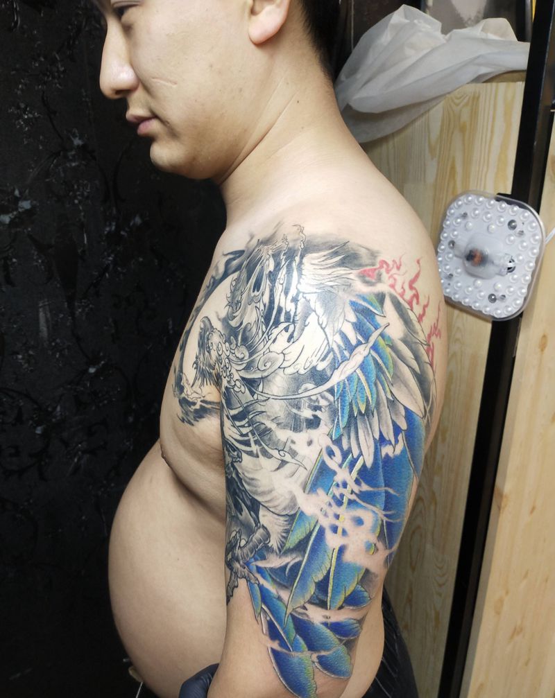 凤凰纹身图片_手臂新传统水彩纹身图案