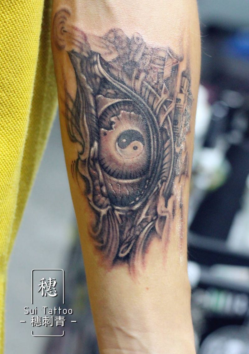 眼睛纹身图片
