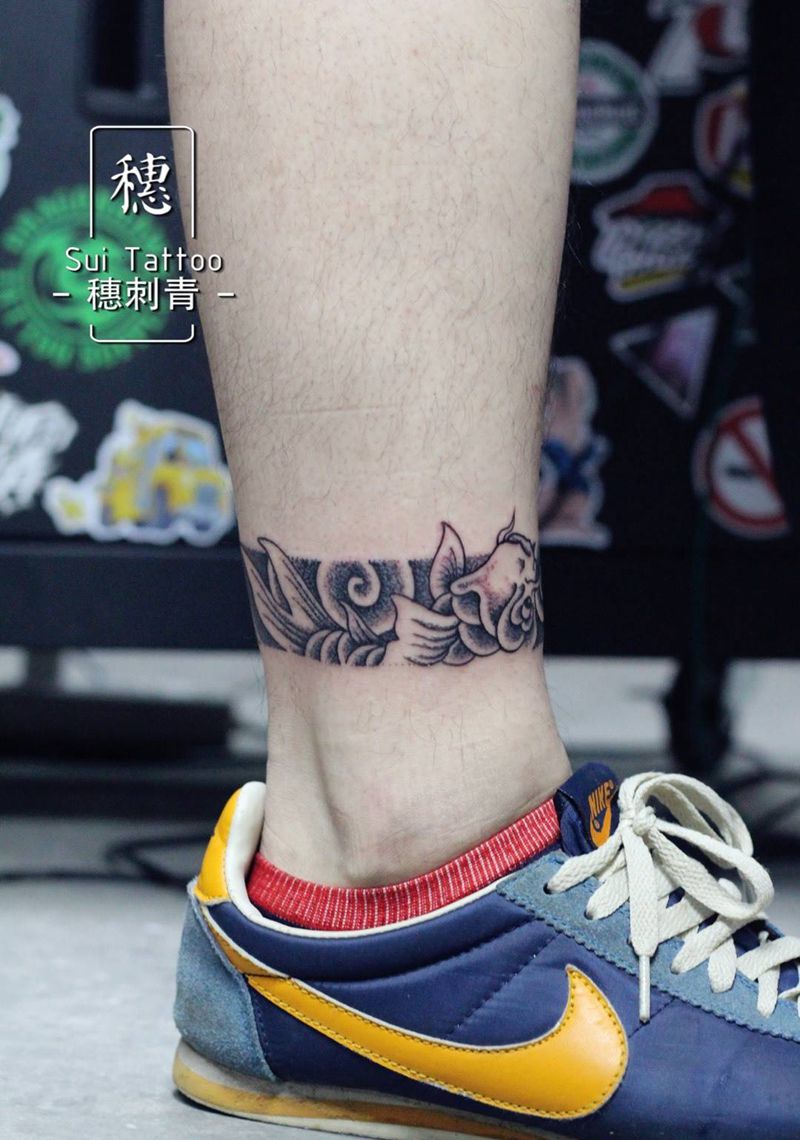 脚环鱼纹身图片