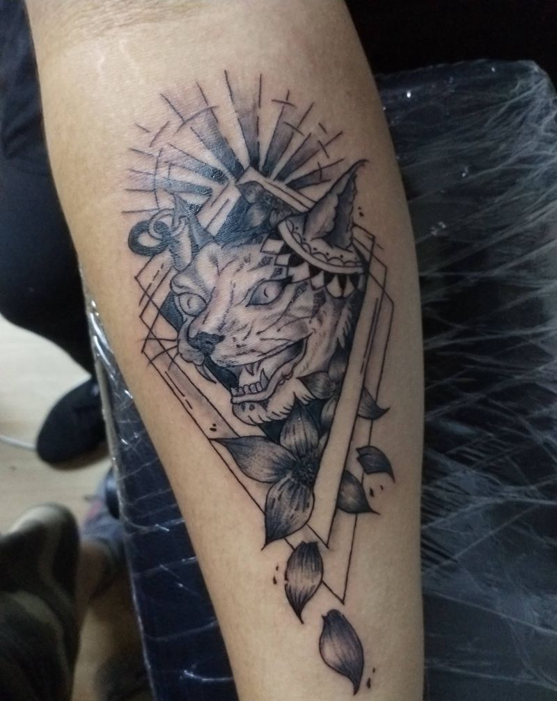 顾客自带图纹身图片_手臂几何纹身图案