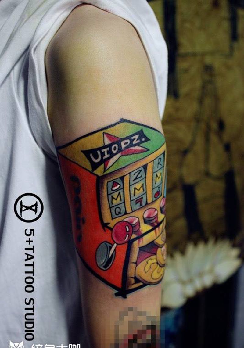 老虎机纹身图片