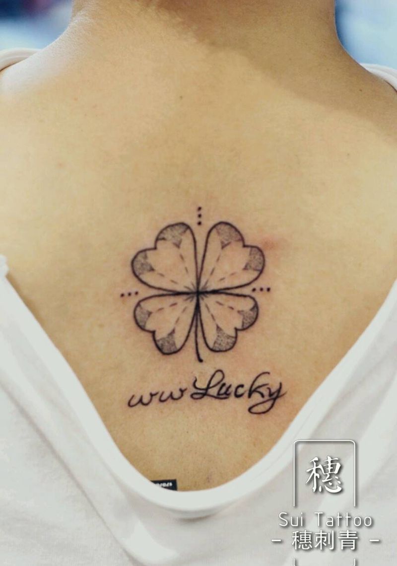 四叶草纹身图片