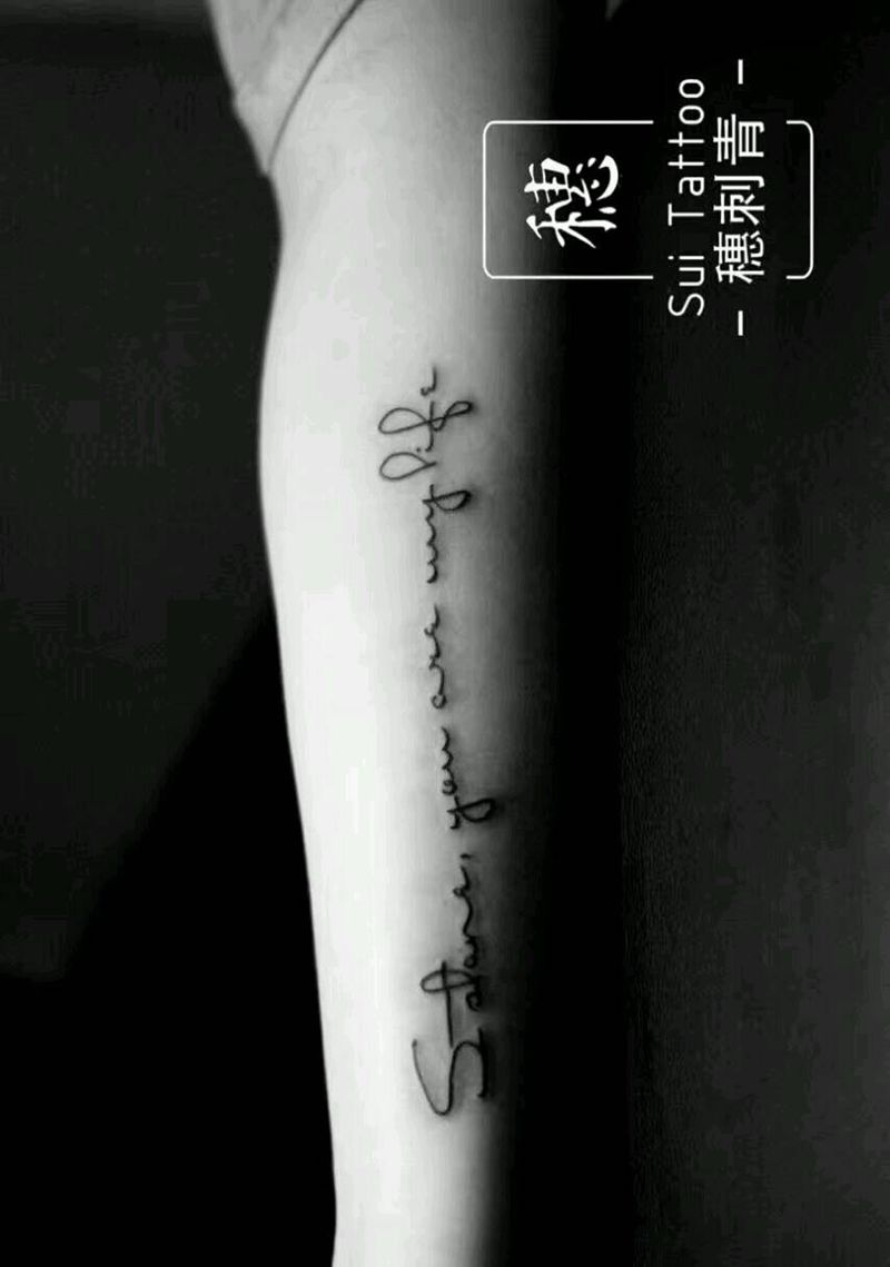 字母纹身图片